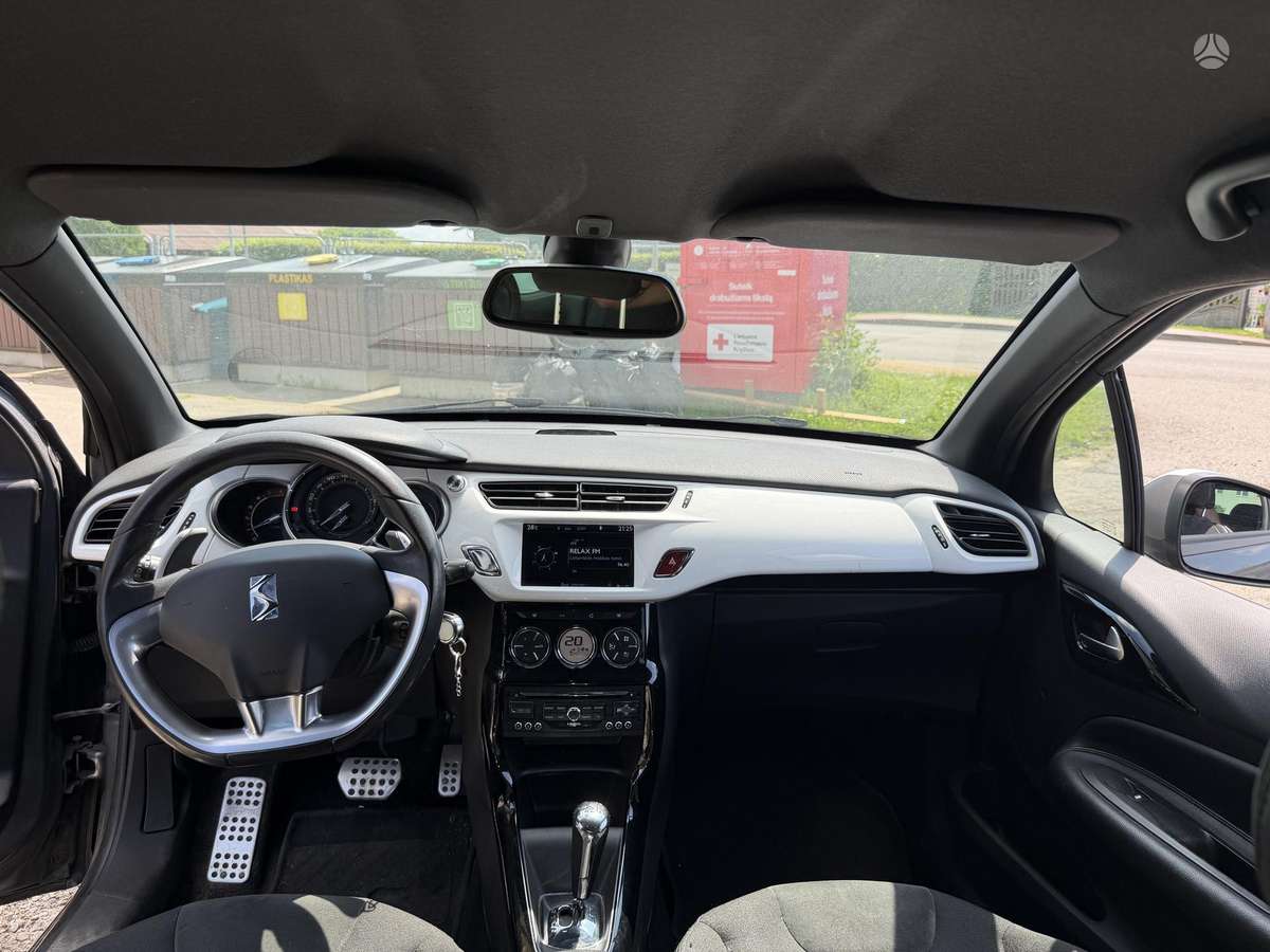 Citroen DS3, 1.4 l., hatchback