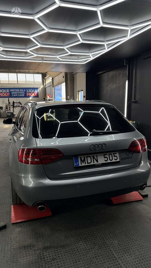 Audi A4, 3.0 l., universalas