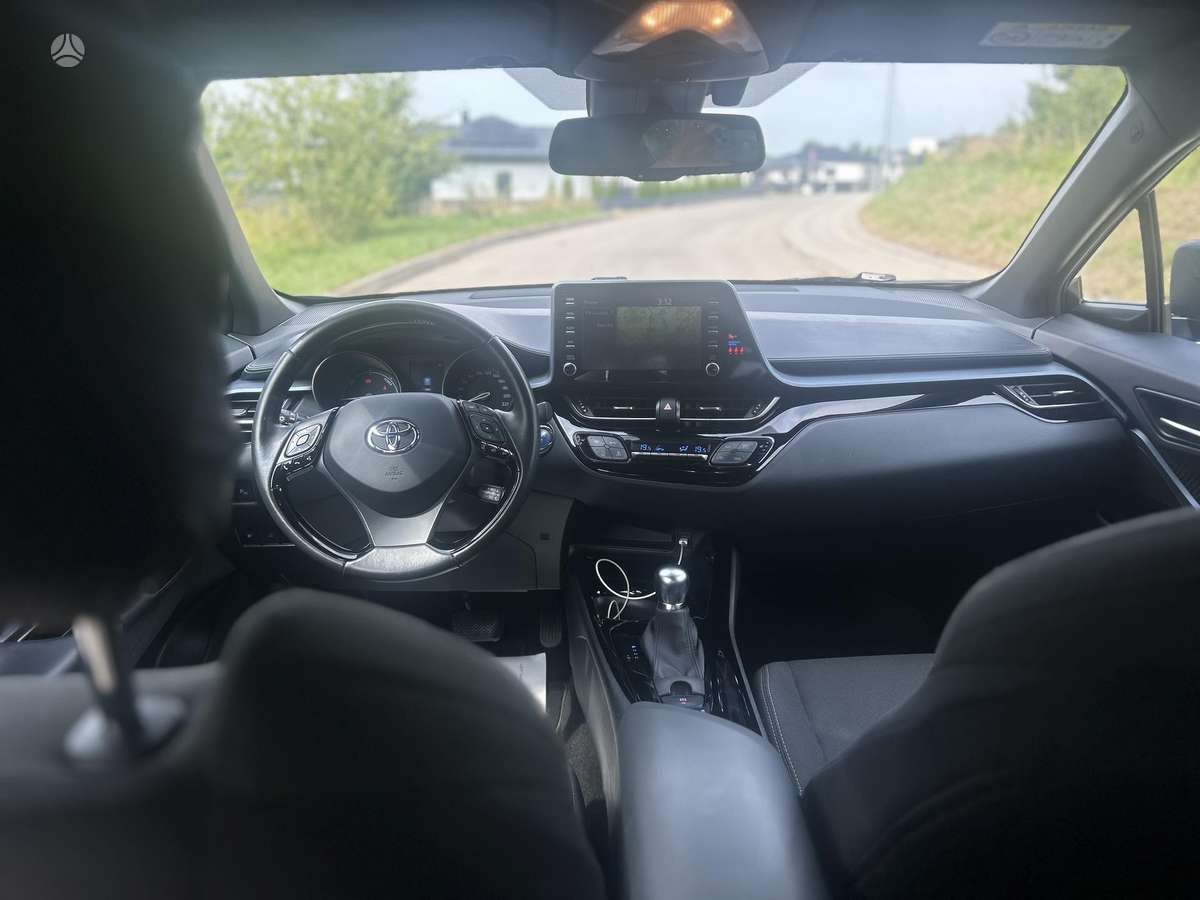 Toyota C-HR - 12