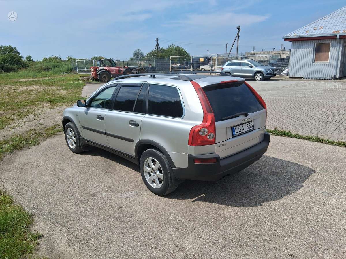 Volvo XC90 - 4