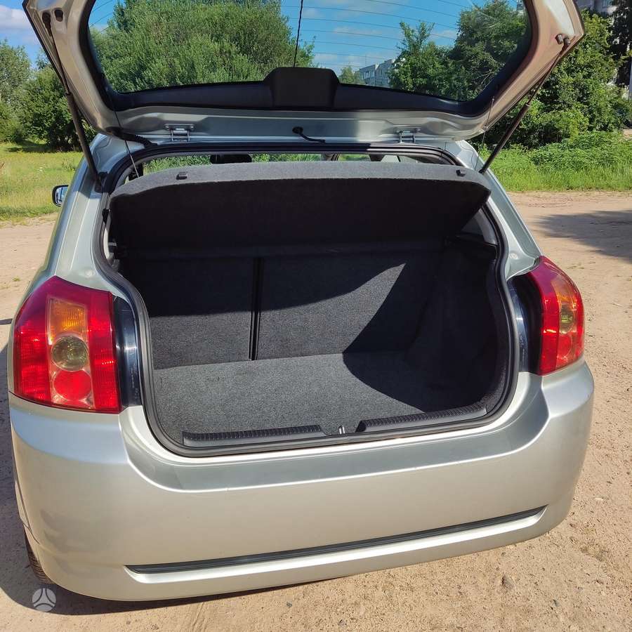 Toyota Corolla, 2.0 l., hatchback