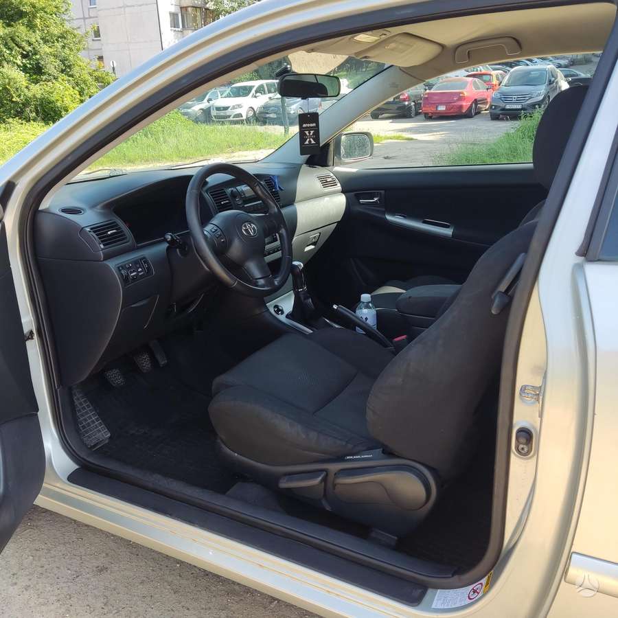 Toyota Corolla, 2.0 l., hatchback