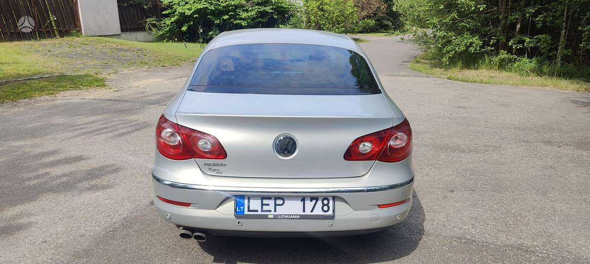 Volkswagen Passat CC - 11