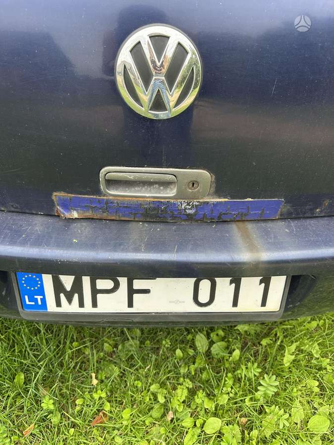 Volkswagen Golf - 9