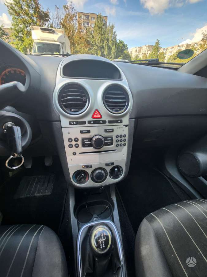 Opel Corsa, 1.3 l., hatchback