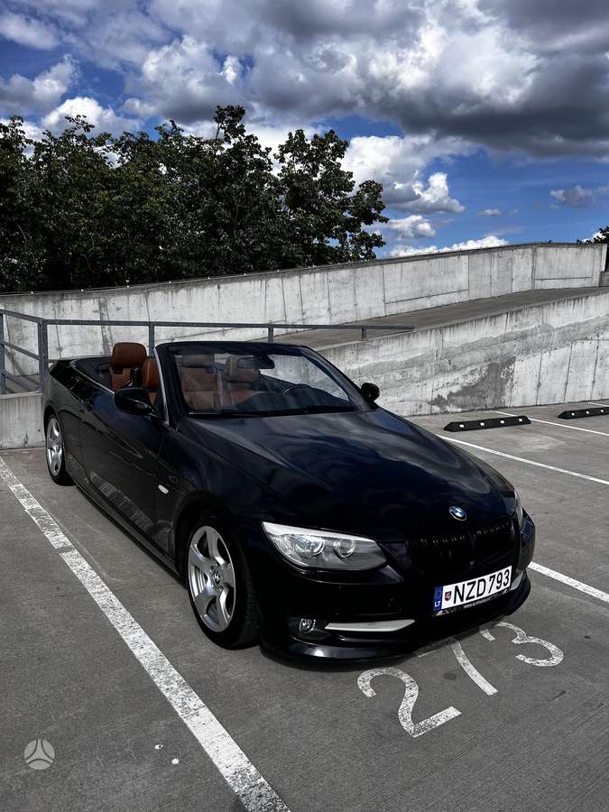 BMW 320, 2.0 l., convertible