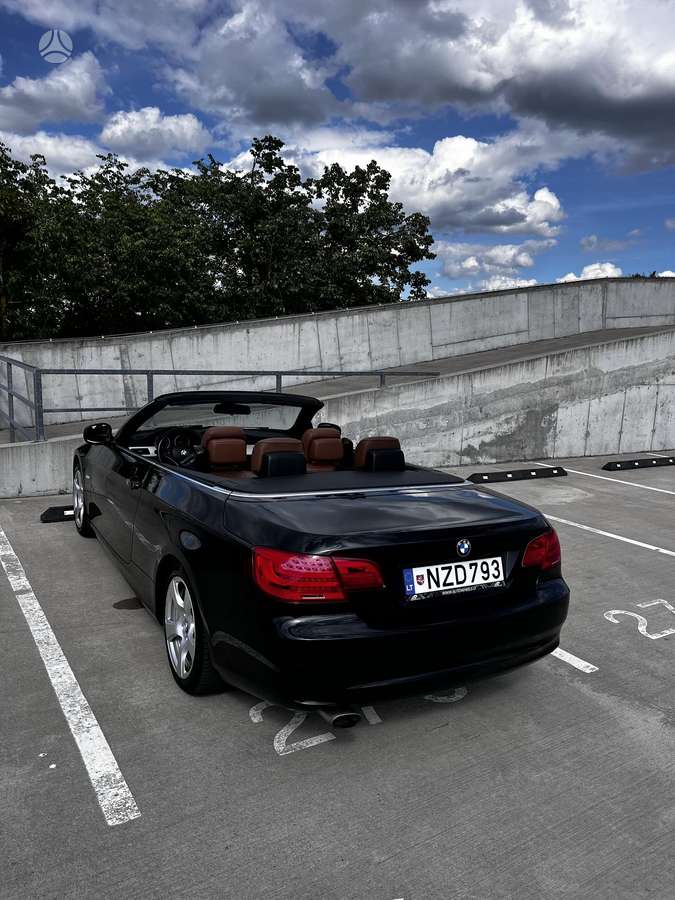 BMW 320, 2.0 l., convertible