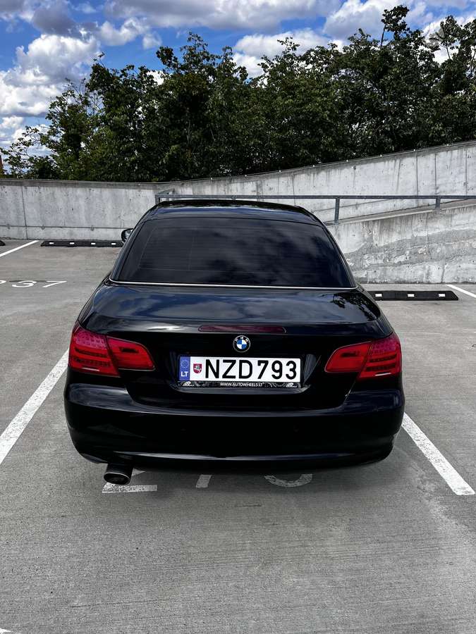 BMW 320, 2.0 l., convertible