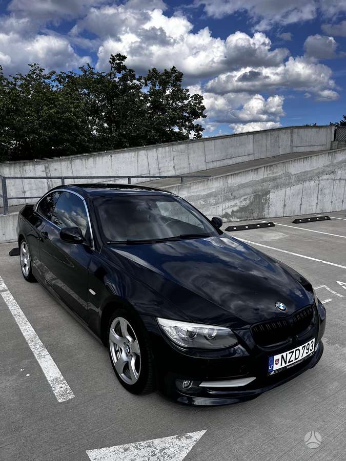 BMW 320, 2.0 l., convertible