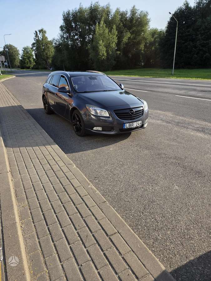 Opel Insignia, 2.0 l., Универсал