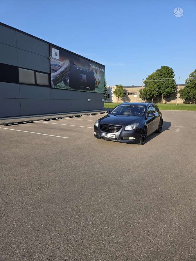 Opel Insignia, 2.0 l., Универсал