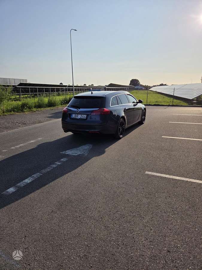 Opel Insignia, 2.0 l., Универсал