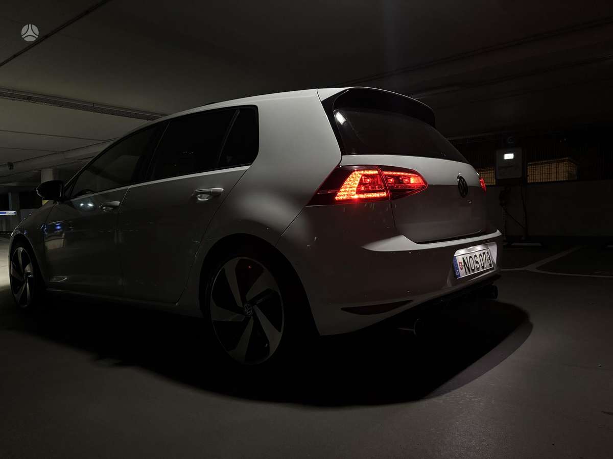 Volkswagen Golf, 2.0 l., hatchback