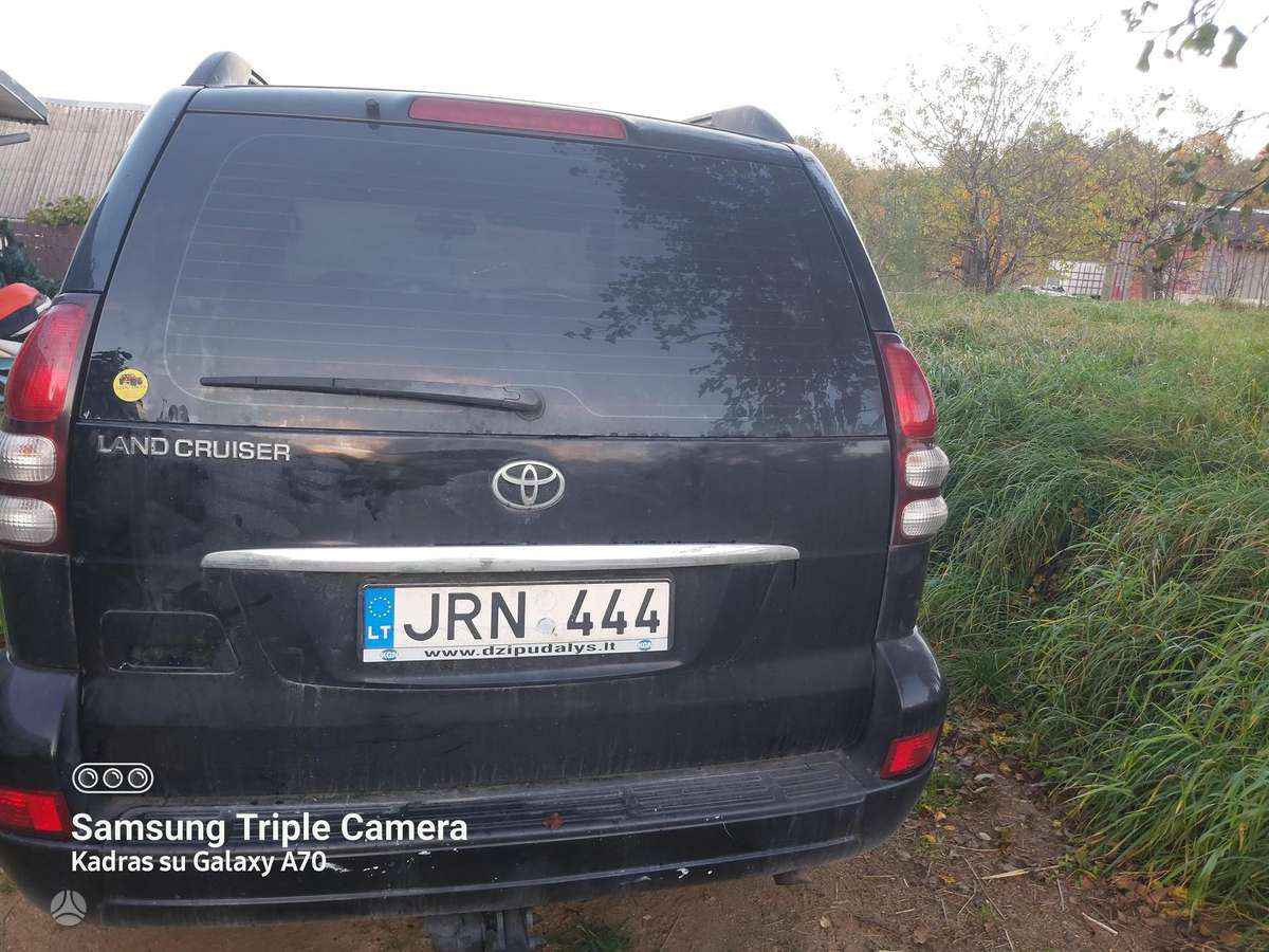 Toyota Land Cruiser - 3