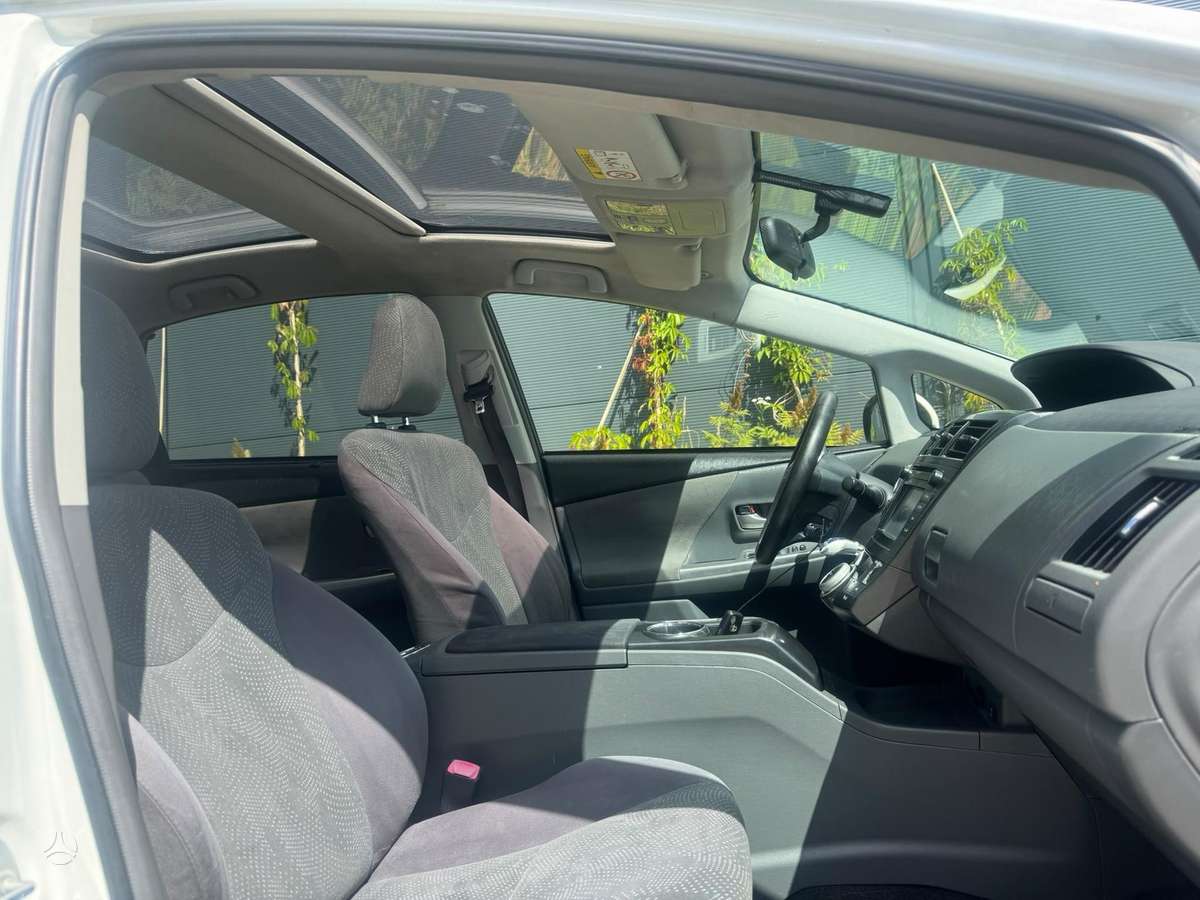 Toyota Prius+ - 5