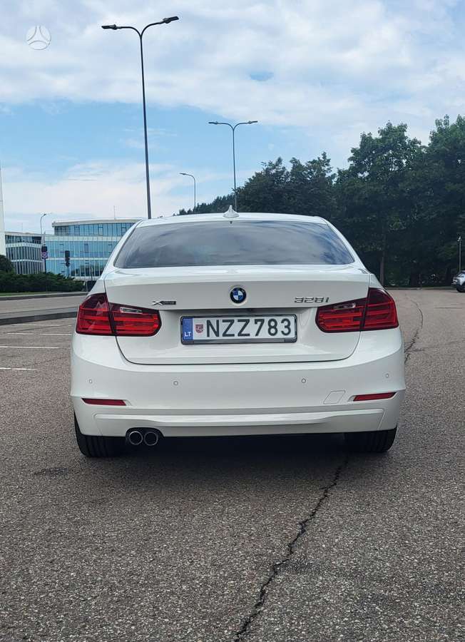 BMW 328, 2.0 l., Седан