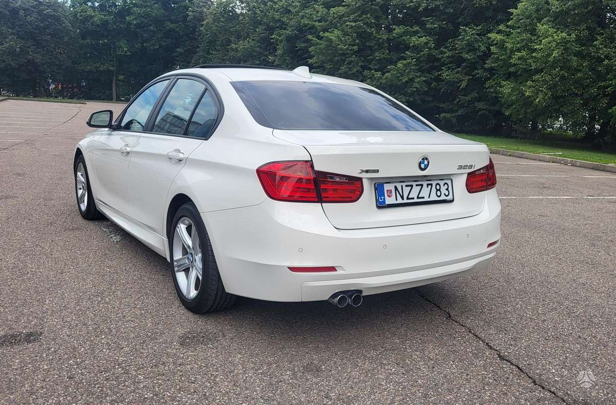 BMW 328, 2.0 l., Седан