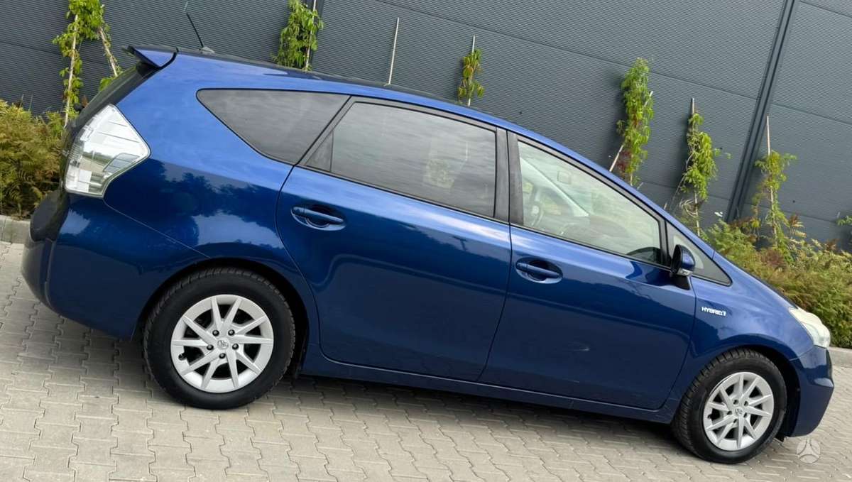 Toyota Prius+ - 3