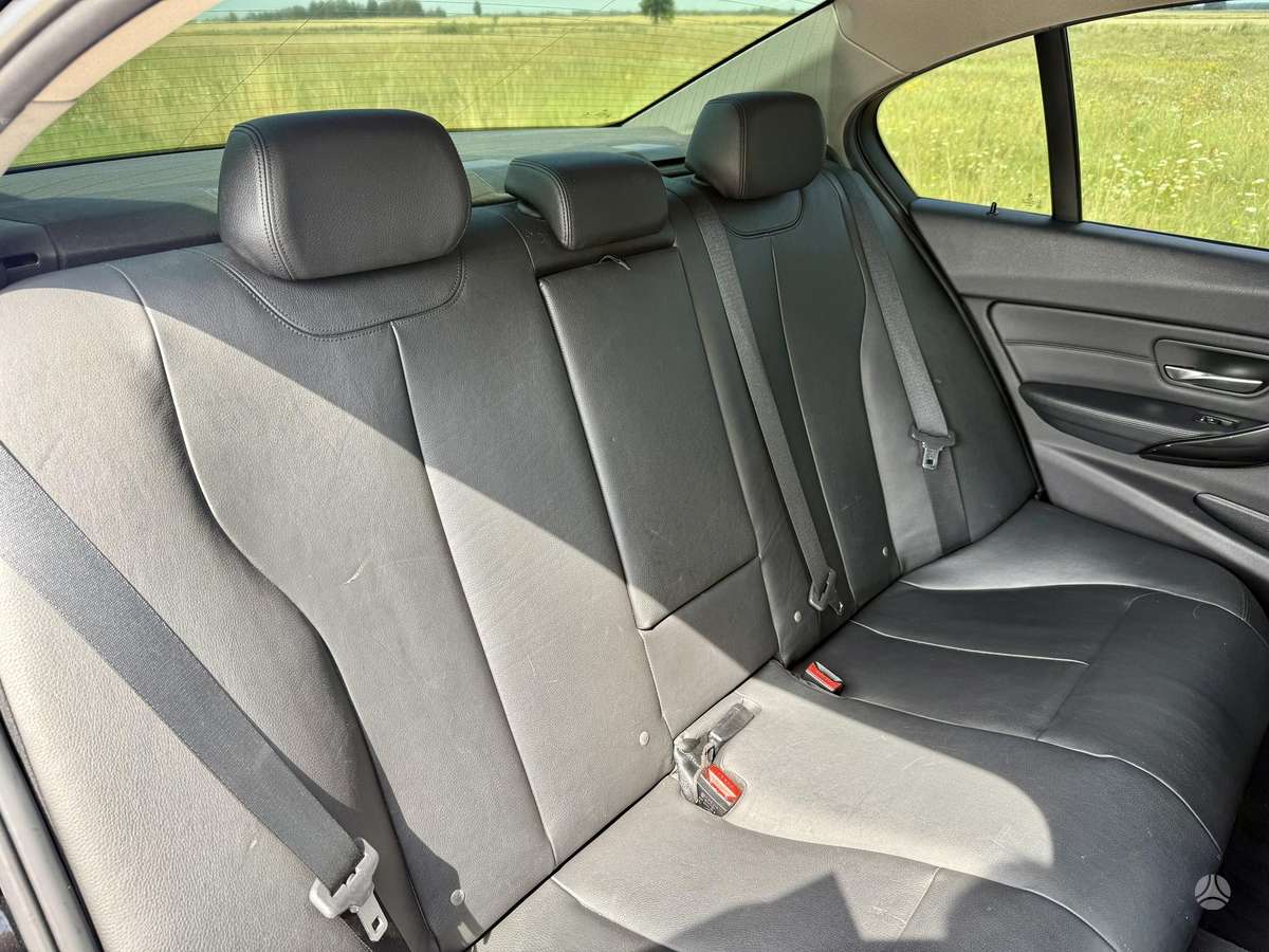 BMW 320, 2.0 l., Седан