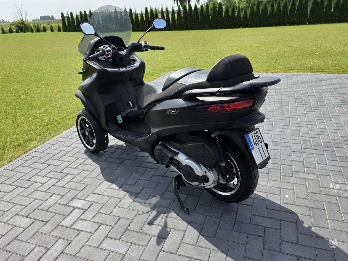 Piaggio MP3 493cc, triračiai