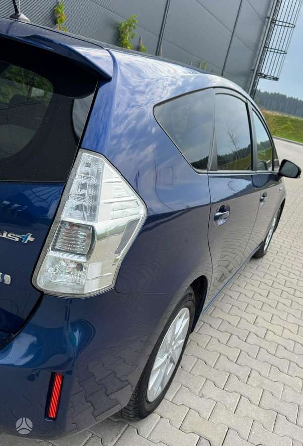 Toyota Prius+ - 6