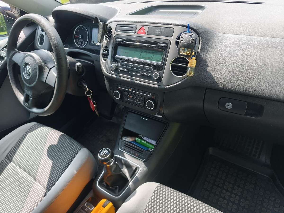 Volkswagen Tiguan - 2