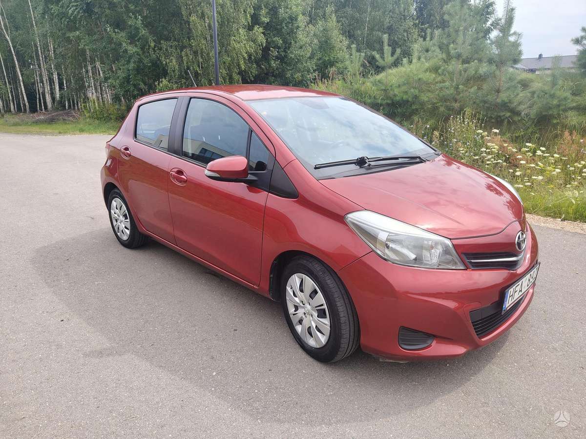 Toyota Yaris - 2