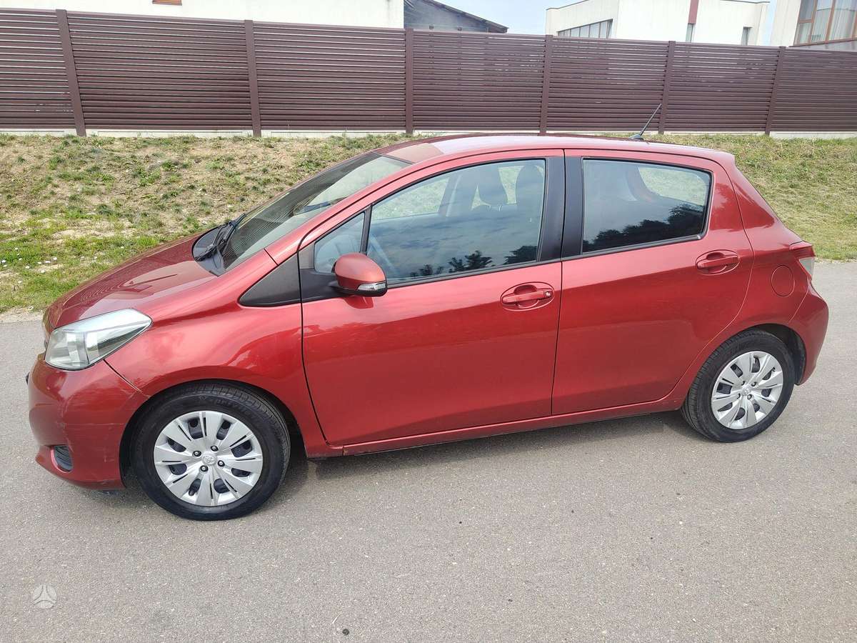 Toyota Yaris - 3