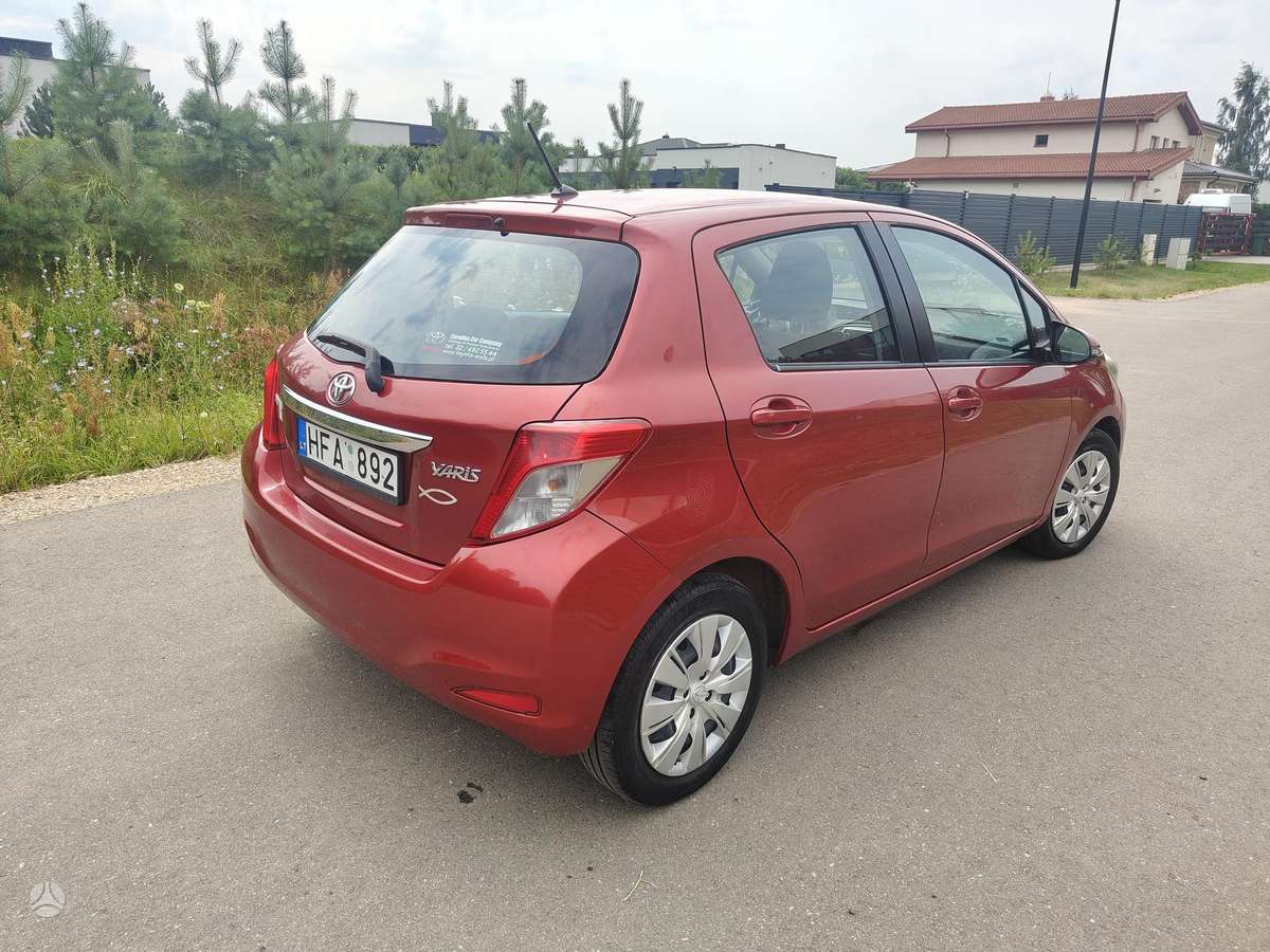Toyota Yaris - 5