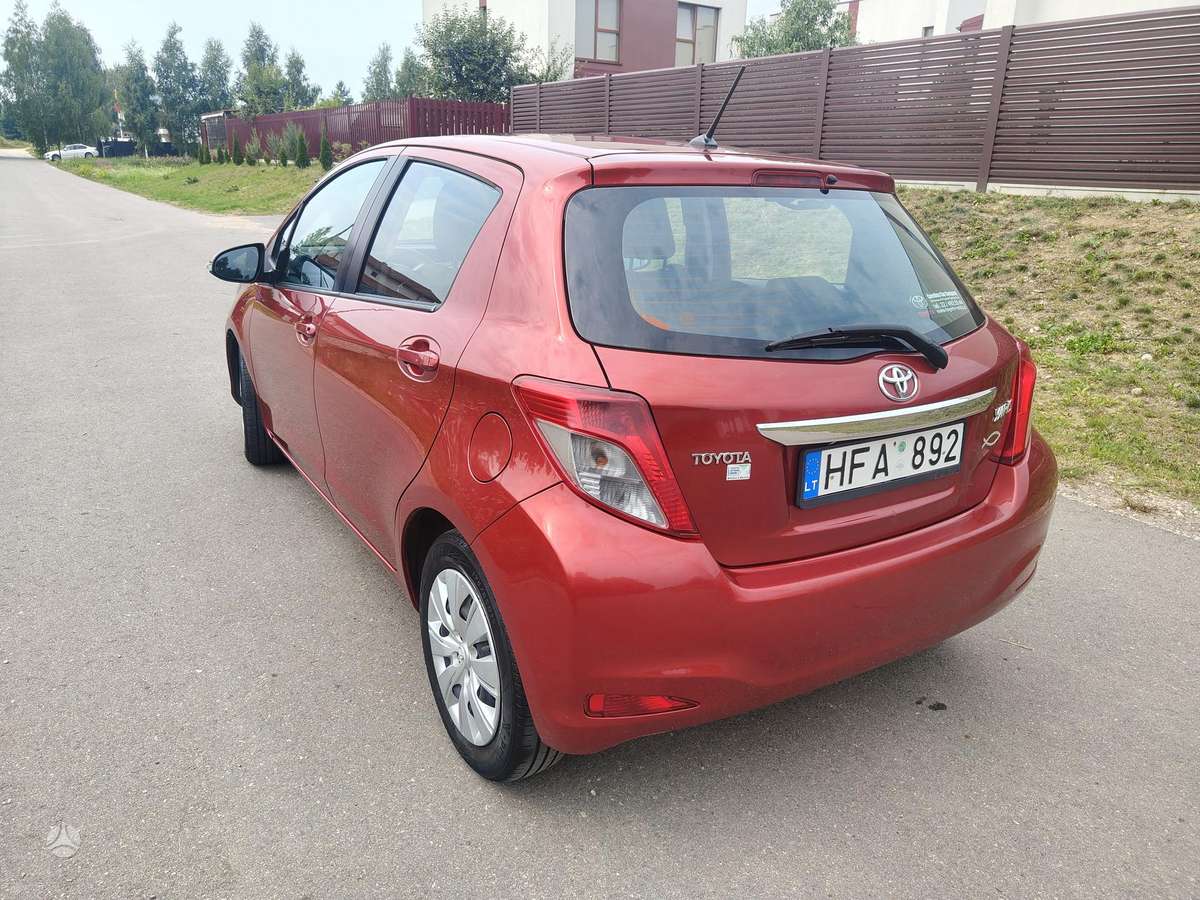 Toyota Yaris - 6