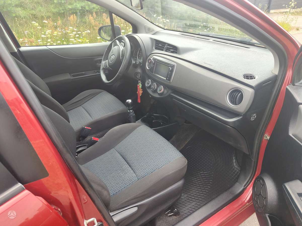 Toyota Yaris - 9