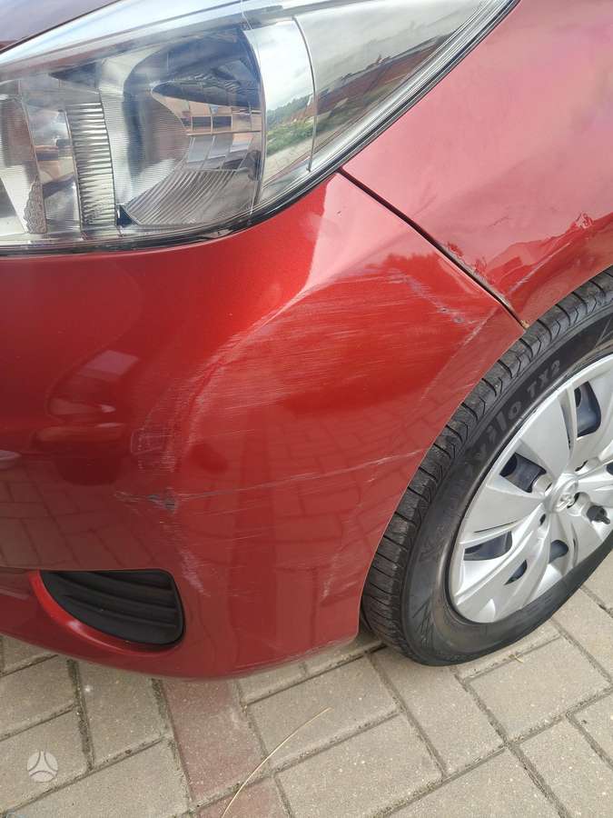 Toyota Yaris - 12