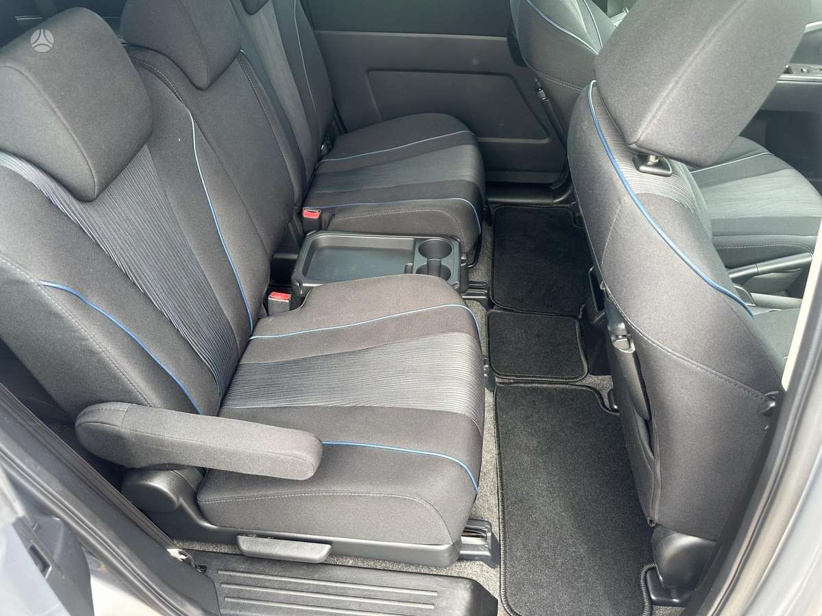Mazda 5, 1.6 l., mpv / minivan