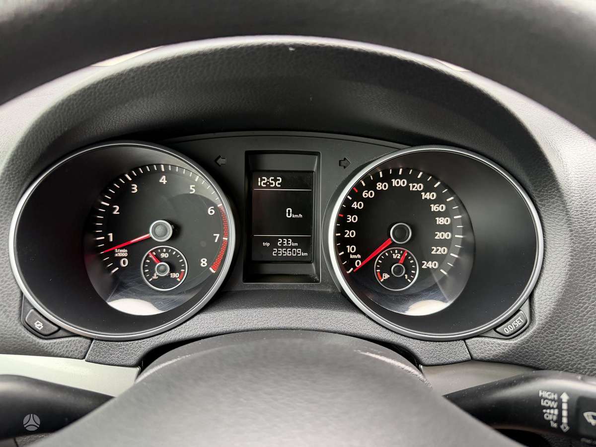Volkswagen Golf, 1.2 l., hatchback