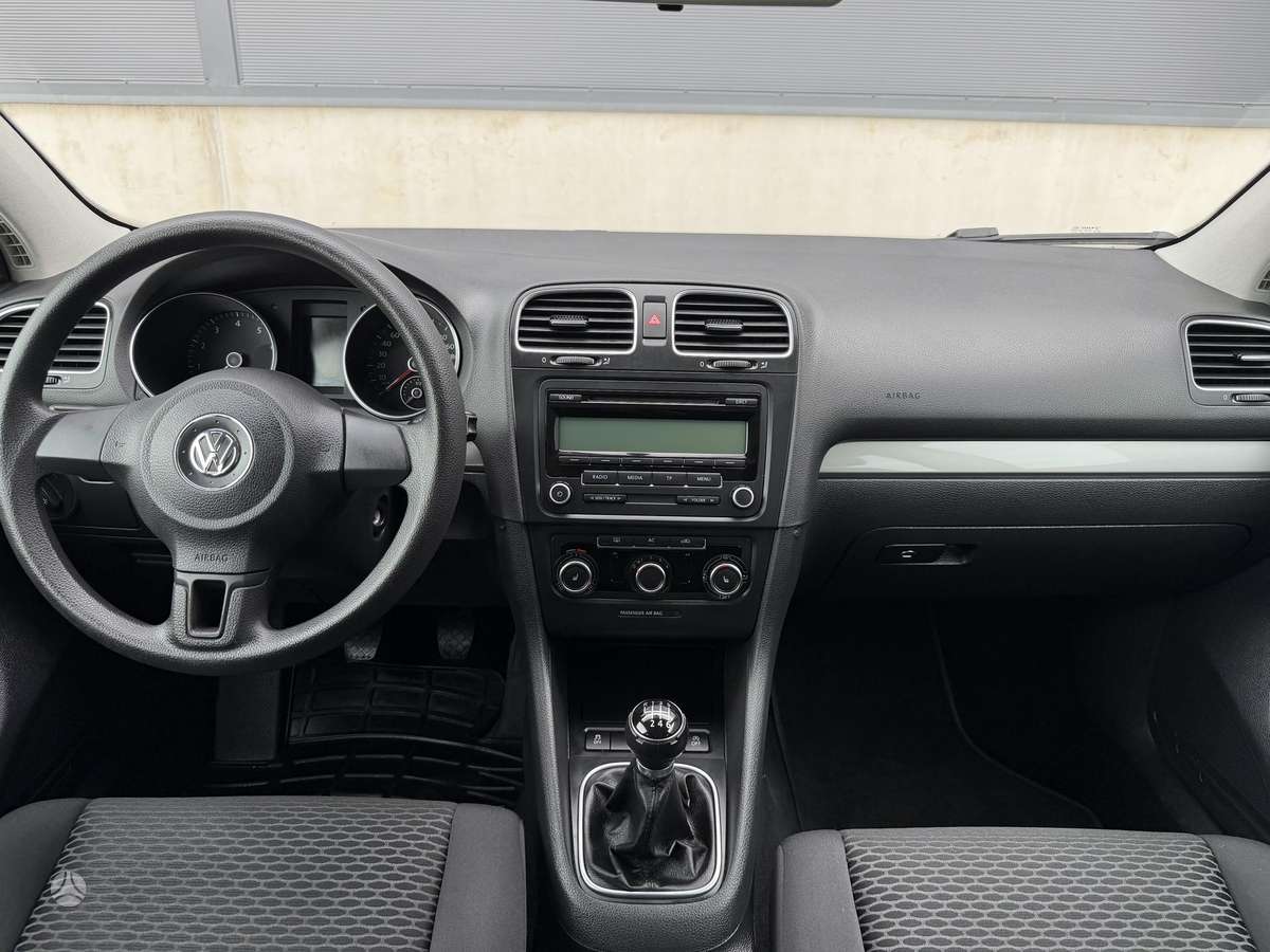 Volkswagen Golf, 1.2 l., hatchback
