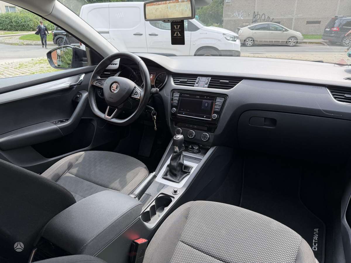 Škoda Octavia - 12