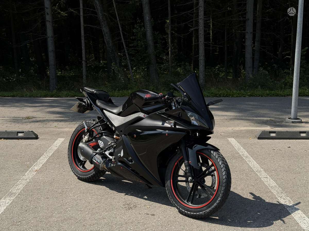 Yamaha YZF 125cc, superbikes