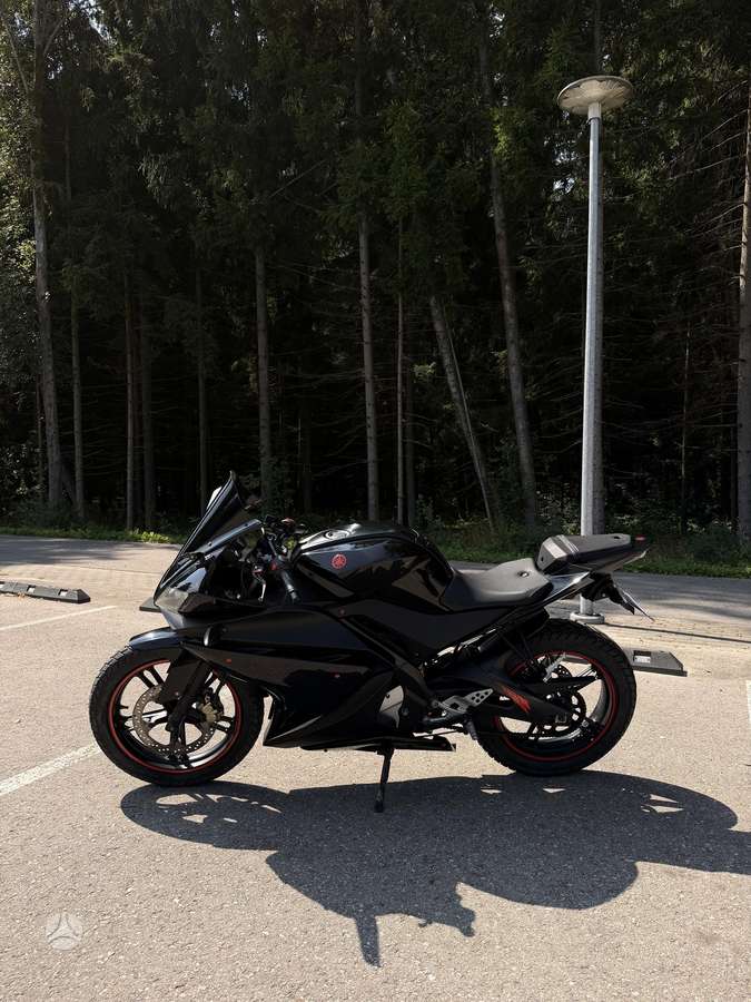 Yamaha YZF 125cc, superbikes