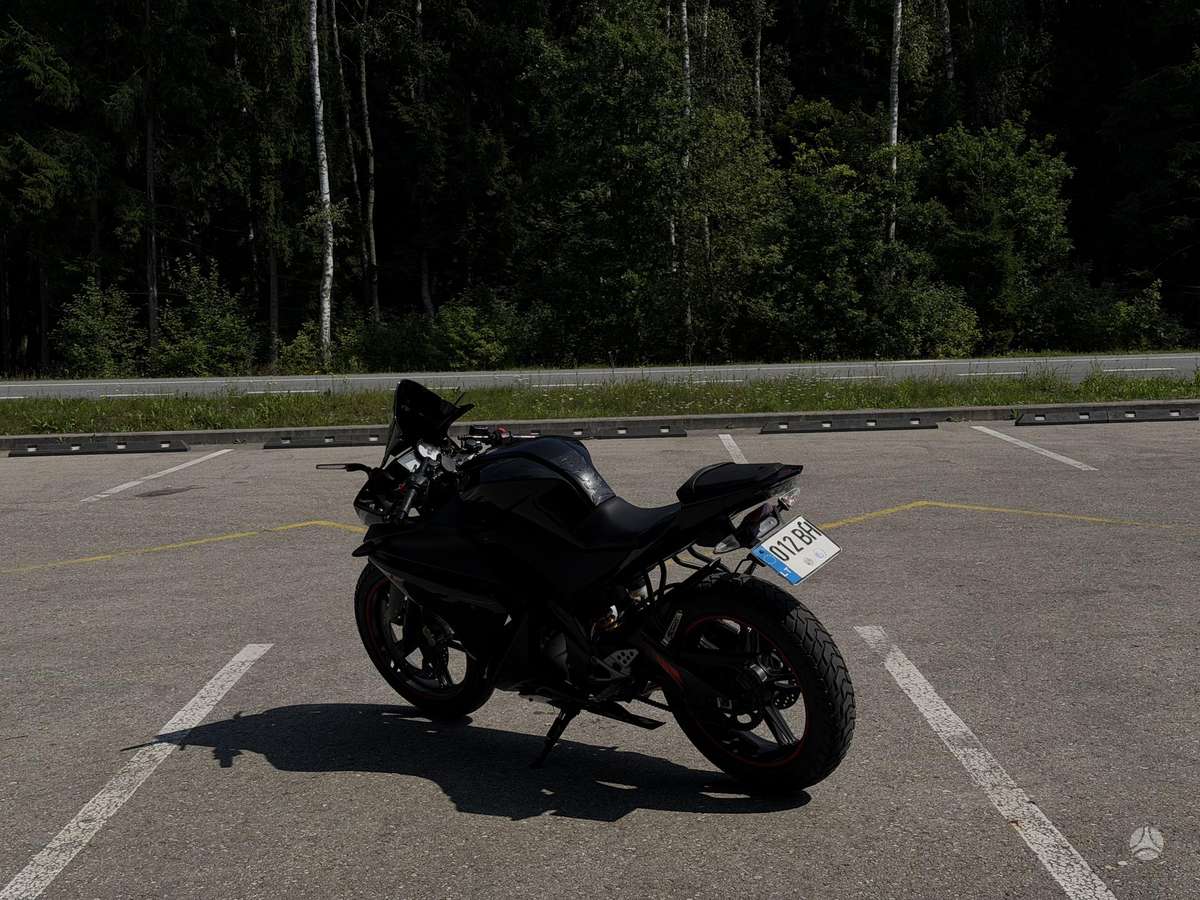 Yamaha YZF 125cc, superbikes