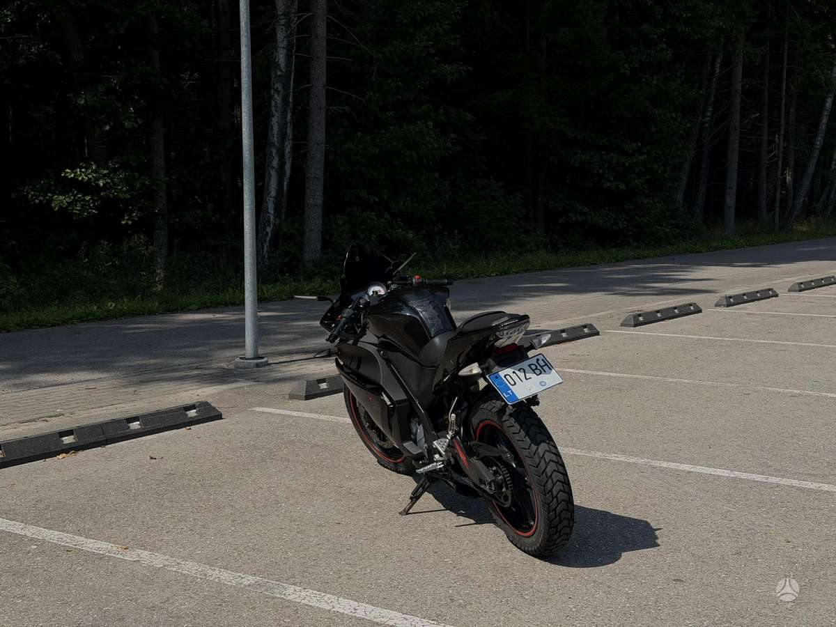 Yamaha YZF 125cc, superbikes
