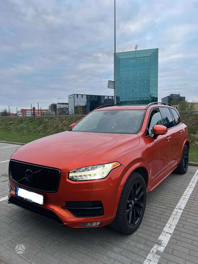 Volvo XC90 - 4