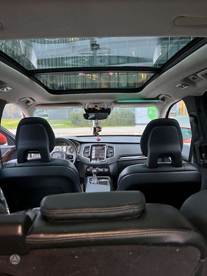Volvo XC90 - 5