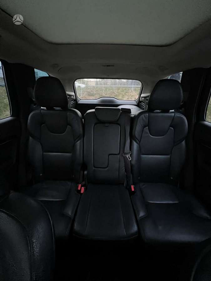 Volvo XC90 - 7