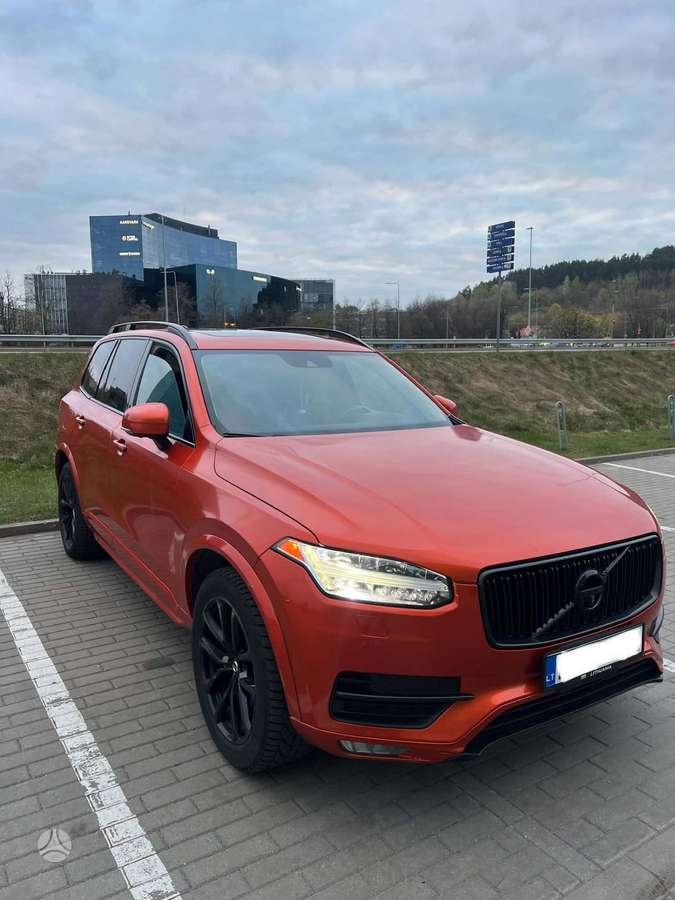 Volvo XC90 - 8