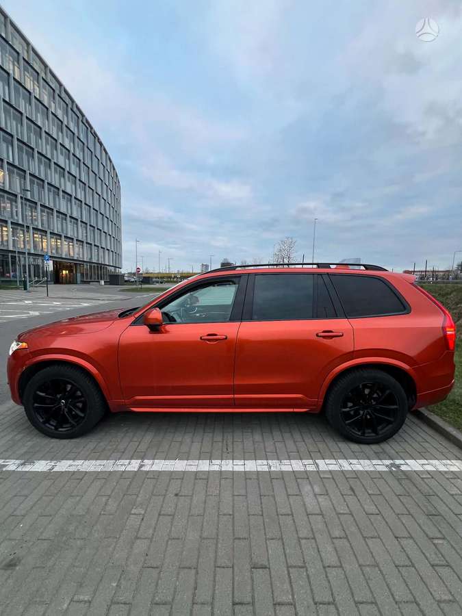Volvo XC90 - 11