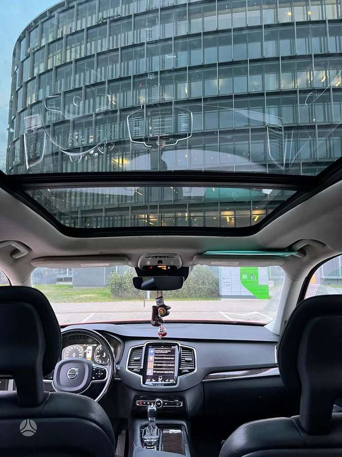 Volvo XC90 - 12