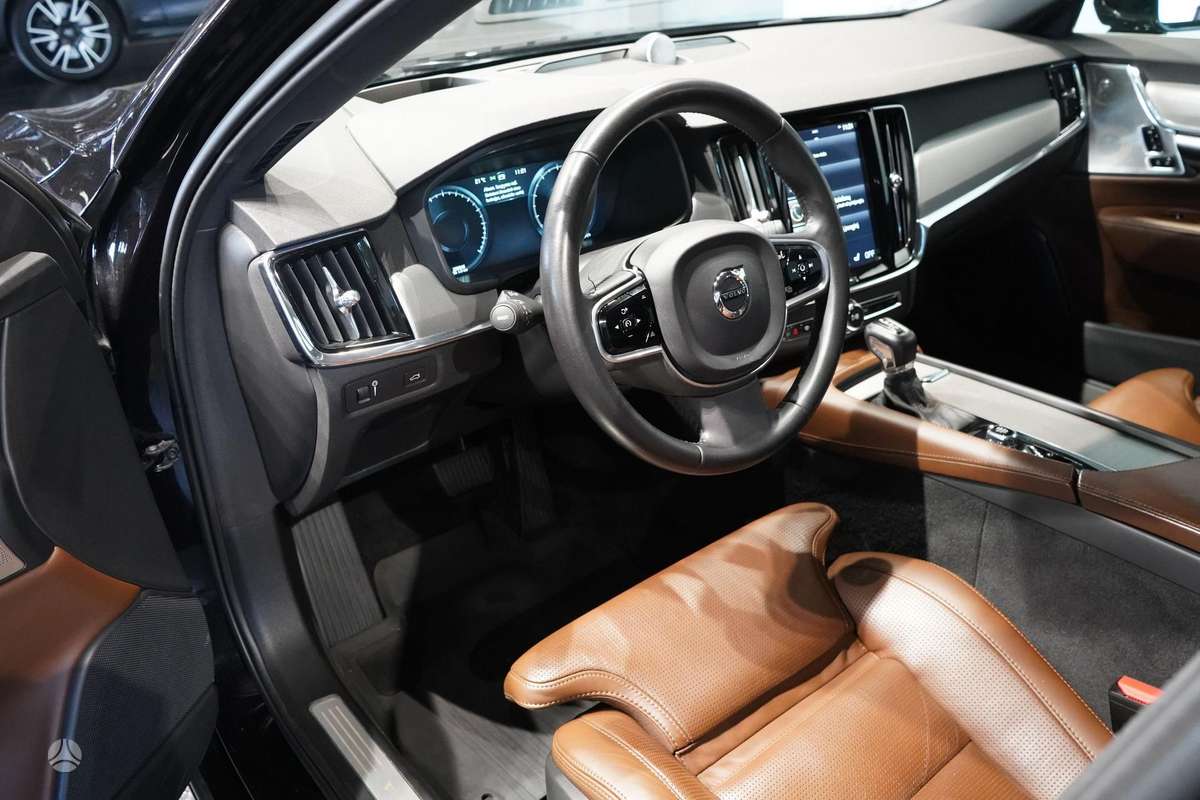 Volvo S90 - 8