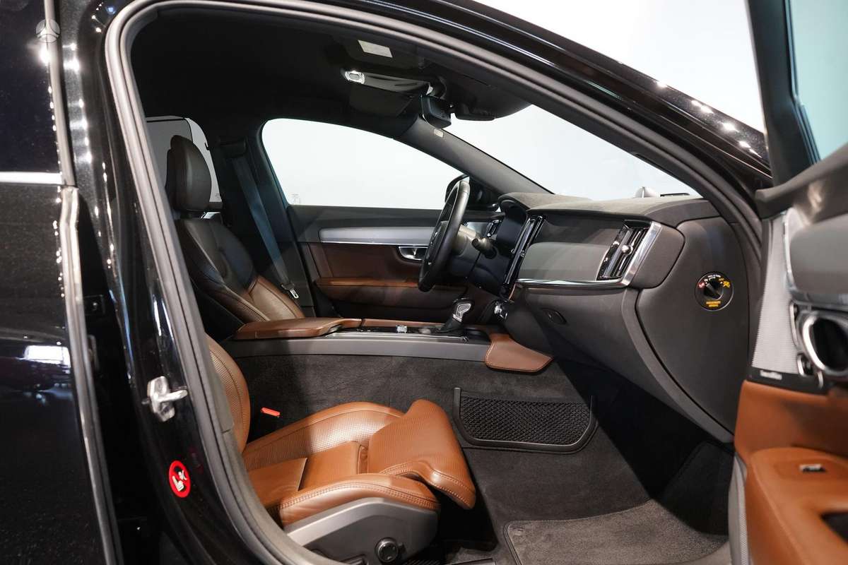 Volvo S90 - 10