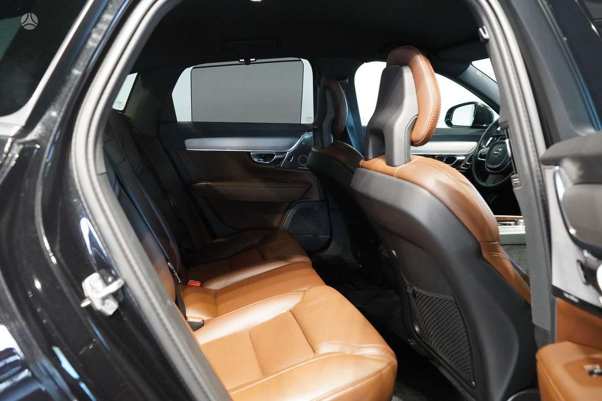Volvo S90 - 12