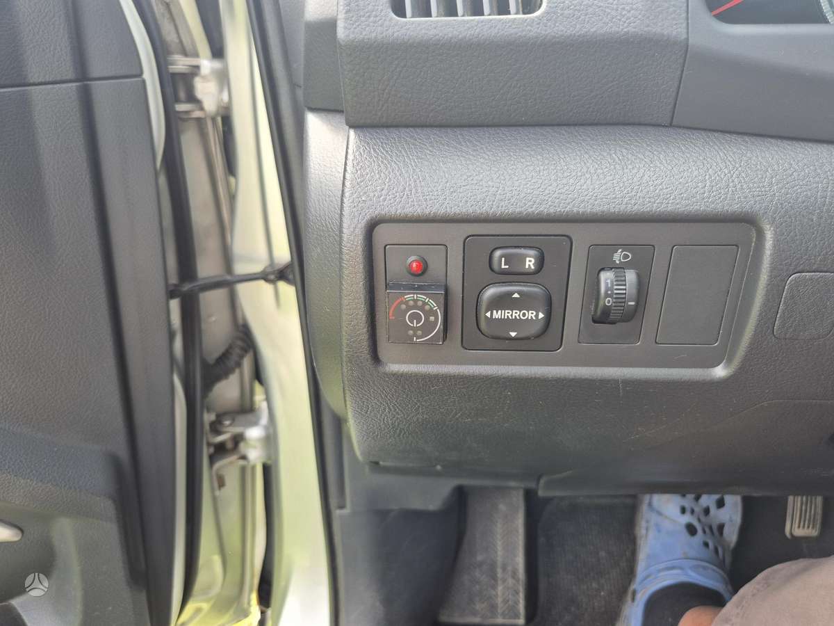 Toyota Corolla Verso - 11